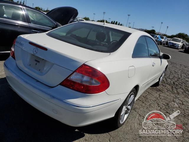 WDBTJ56H78F235054 2008 MERCEDES-BENZ CLK-CLASS photo no. 3