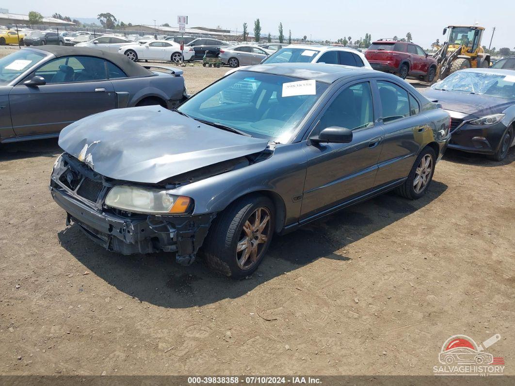 YV1RS592552467584 2005 VOLVO S60 photo no. 2