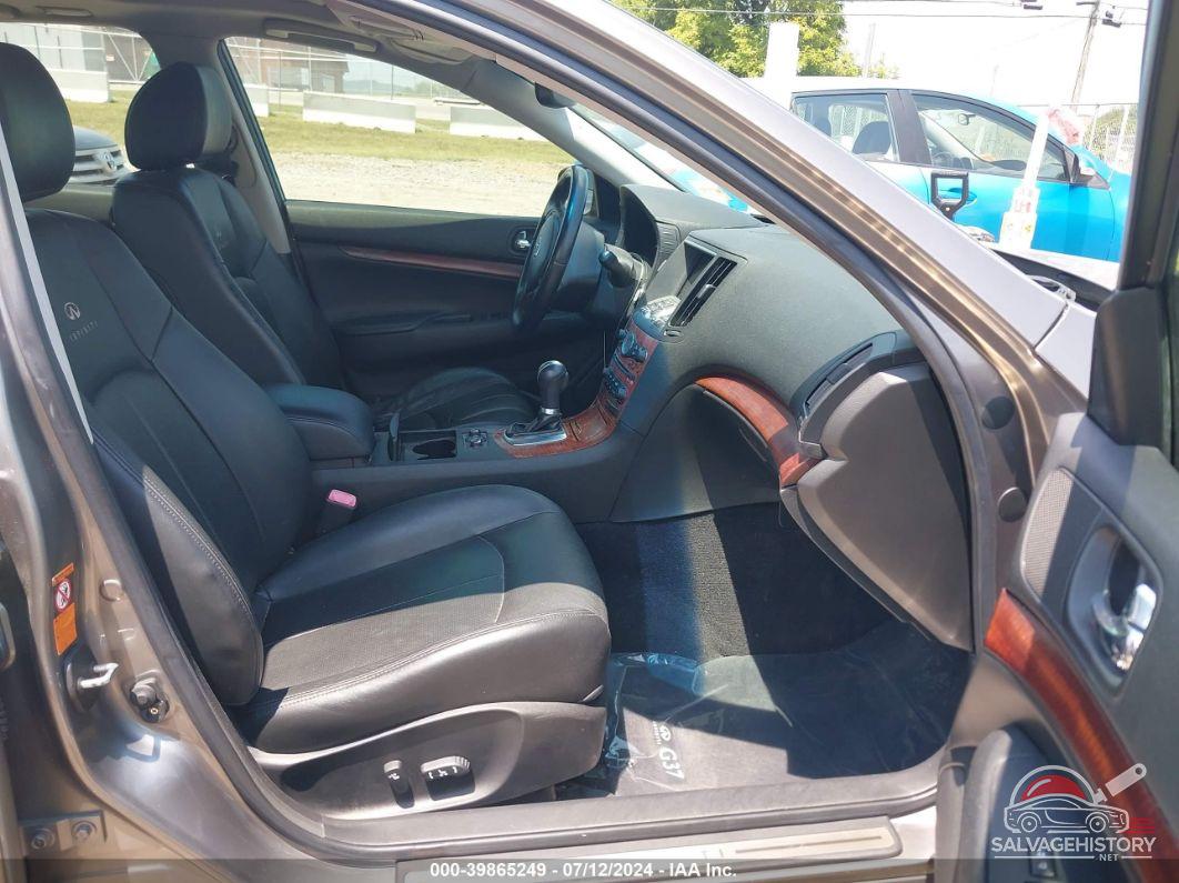 JNKCV61F19M052424 2009 INFINITI G37X photo no. 5