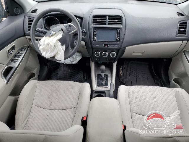 JA4AR3AU4JZ012009 2018 MITSUBISHI OUTLANDER photo no. 8