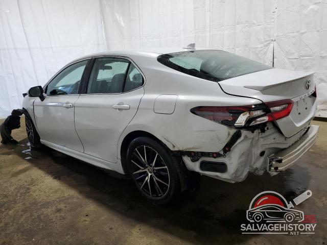 4T1G11AK9NU043801 2022 TOYOTA CAMRY photo no. 2