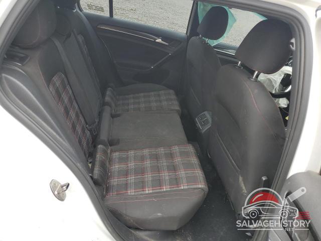 3VW4T7AU0FM031139 2015 VOLKSWAGEN GTI photo no. 10
