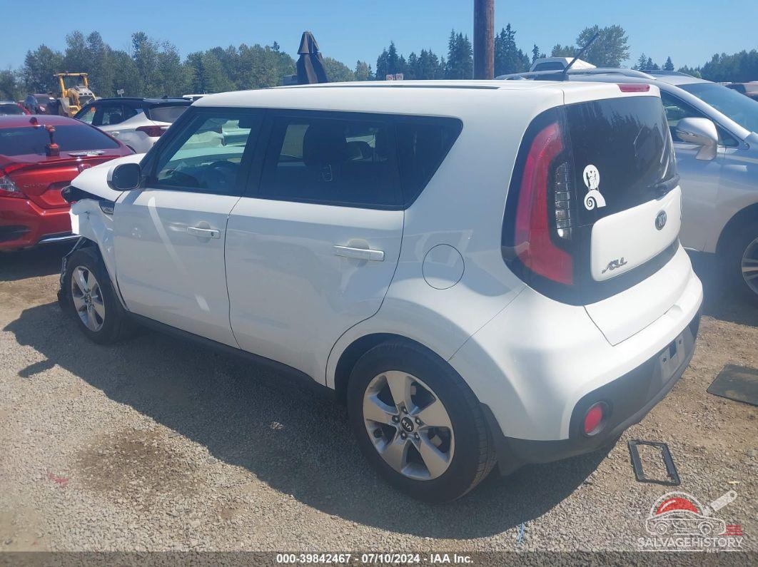 KNDJN2A2XH7421602 2017 KIA SOUL photo no. 3