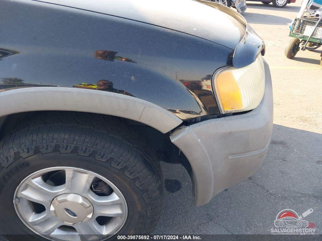 1FMYU04182KD99804 2002 FORD ESCAPE photo no. 6