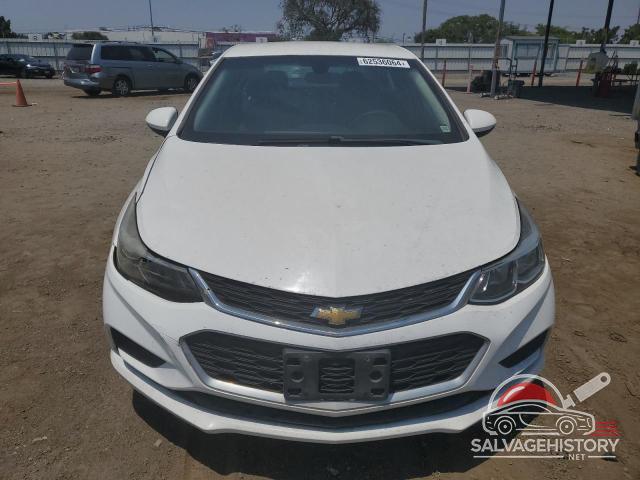 1G1BC5SM7J7108310 2018 CHEVROLET CRUZE photo no. 5