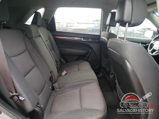 5XYKT4A20BG147794 2011 KIA SORENTO photo no. 11