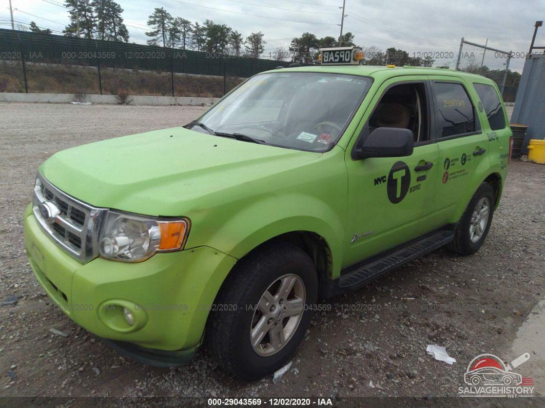 1FMCU4K34BKC32474 2011 FORD ESCAPE photo no. 2