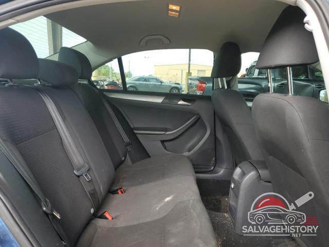 3VWD17AJXFM258592 2015 VOLKSWAGEN JETTA photo no. 10