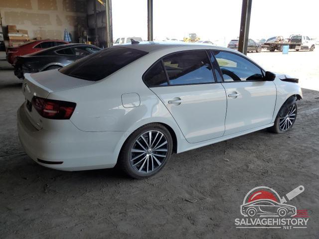 3VWD17AJ8GM373029 2016 VOLKSWAGEN JETTA photo no. 3