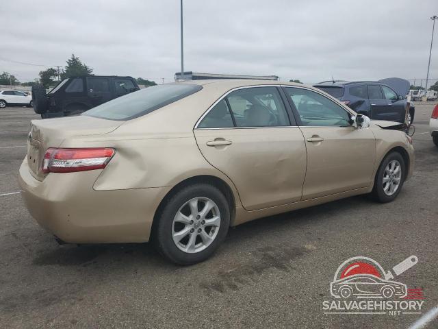 4T1BF3EK0BU753067 2011 TOYOTA CAMRY photo no. 3