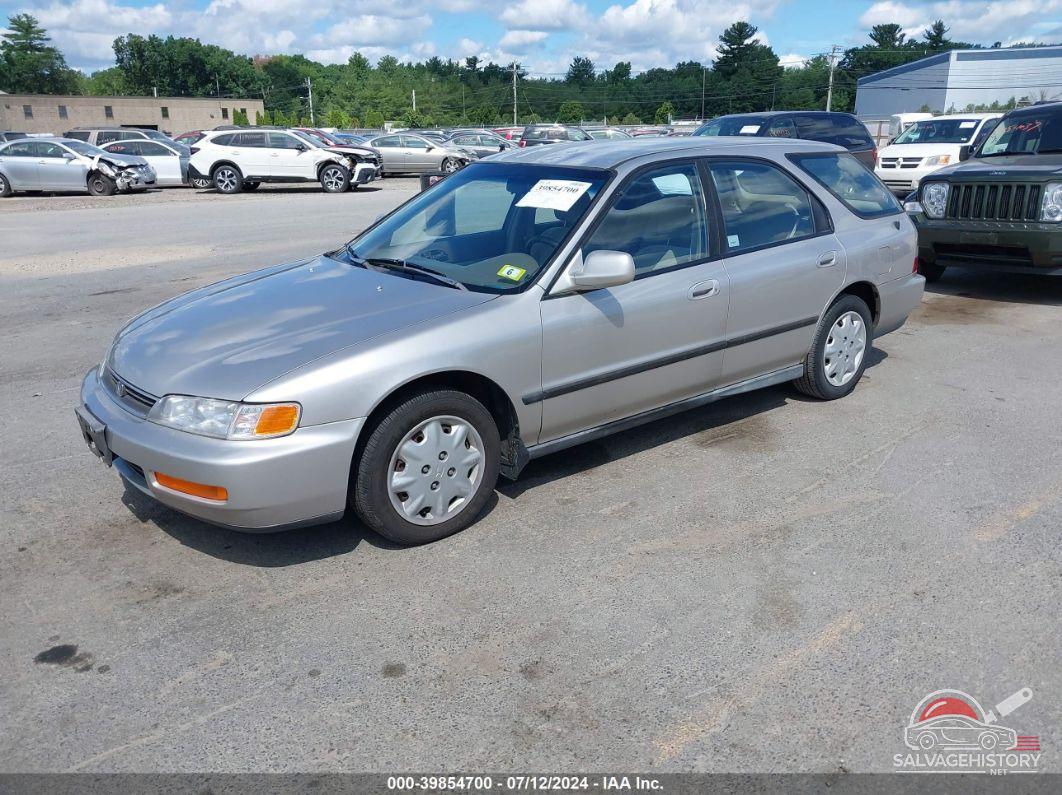 1HGCE1823VA002113 1997 HONDA ACCORD photo no. 2