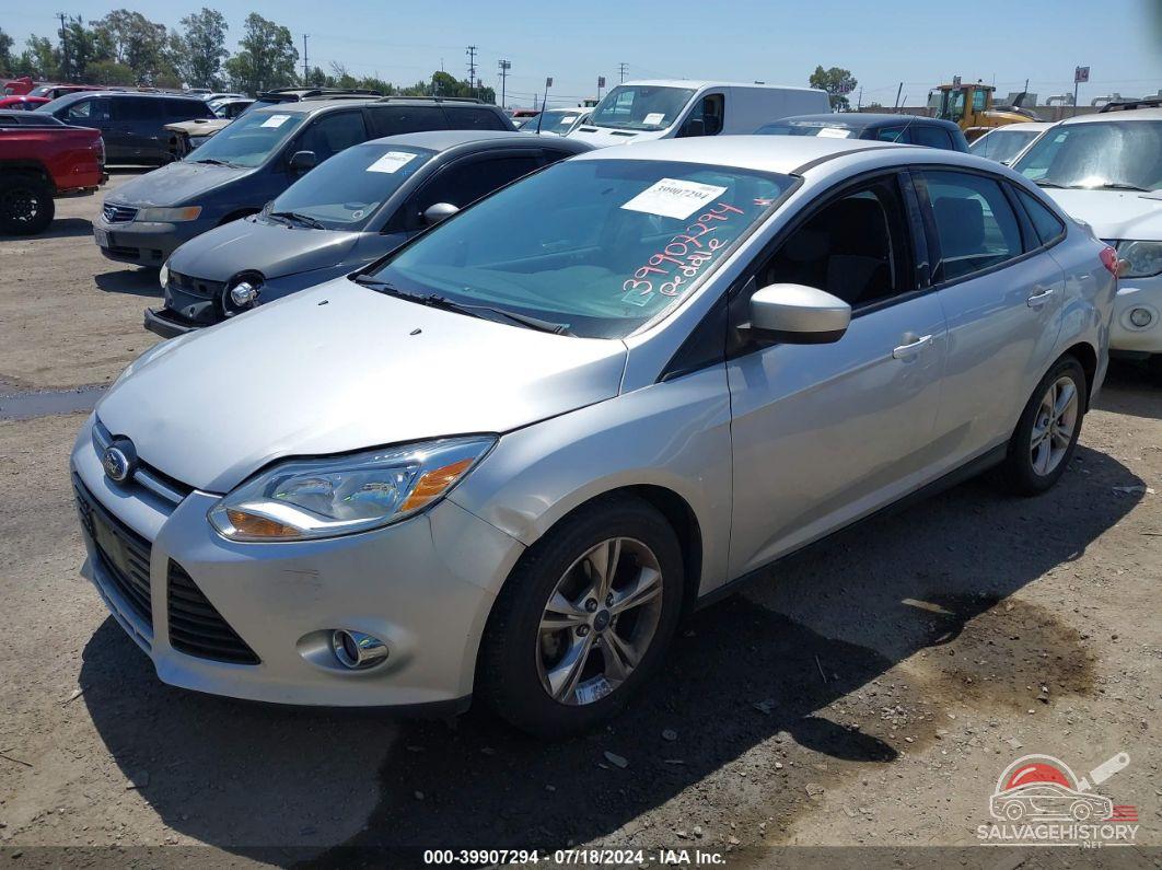 1FAHP3F2XCL403274 2012 FORD FOCUS photo no. 2