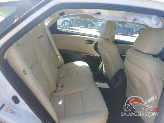 4T1BD1EB6JU063574 2018 TOYOTA AVALON photo no. 10