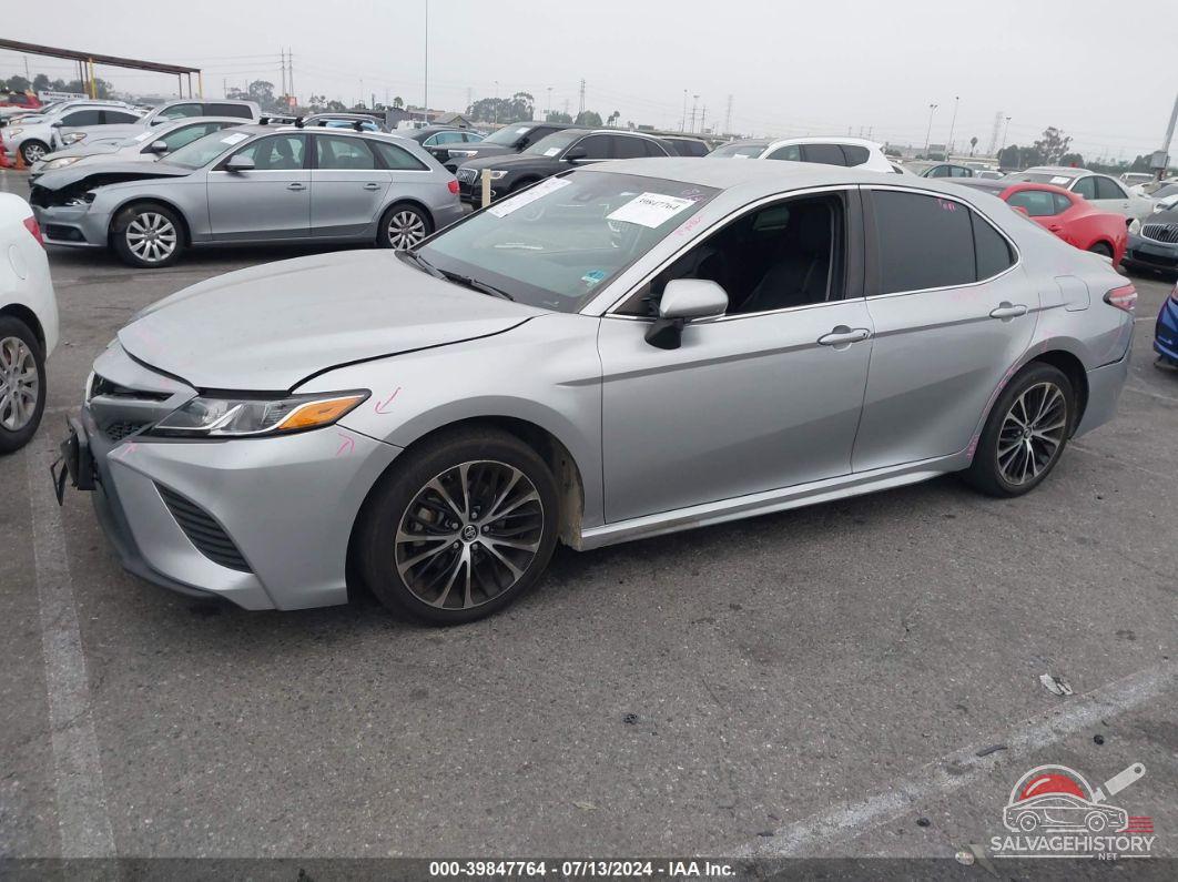 4T1B11HK7JU121972 2018 TOYOTA CAMRY photo no. 2