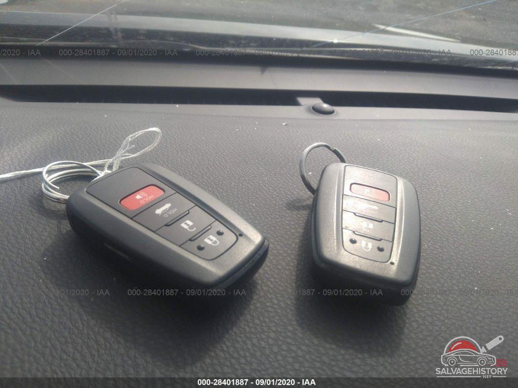 4T1M11AK8LU876330 2020 TOYOTA CAMRY photo no. 11