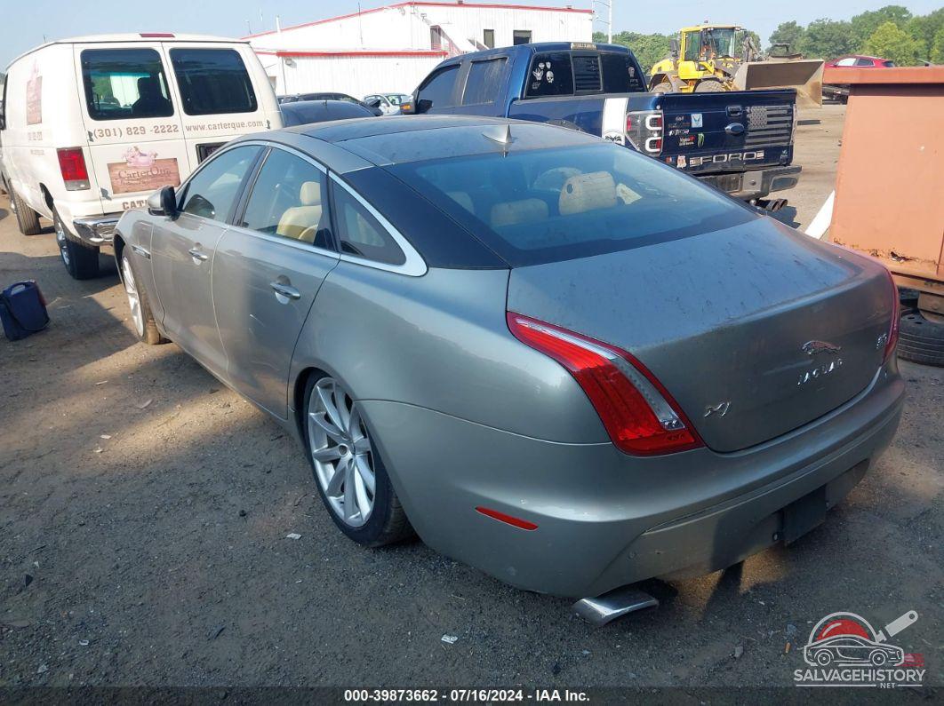 SAJWJ1CD9D8V49149 2013 JAGUAR XJ photo no. 3