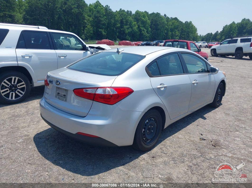KNAFX4A69G5540263 2016 KIA FORTE photo no. 4