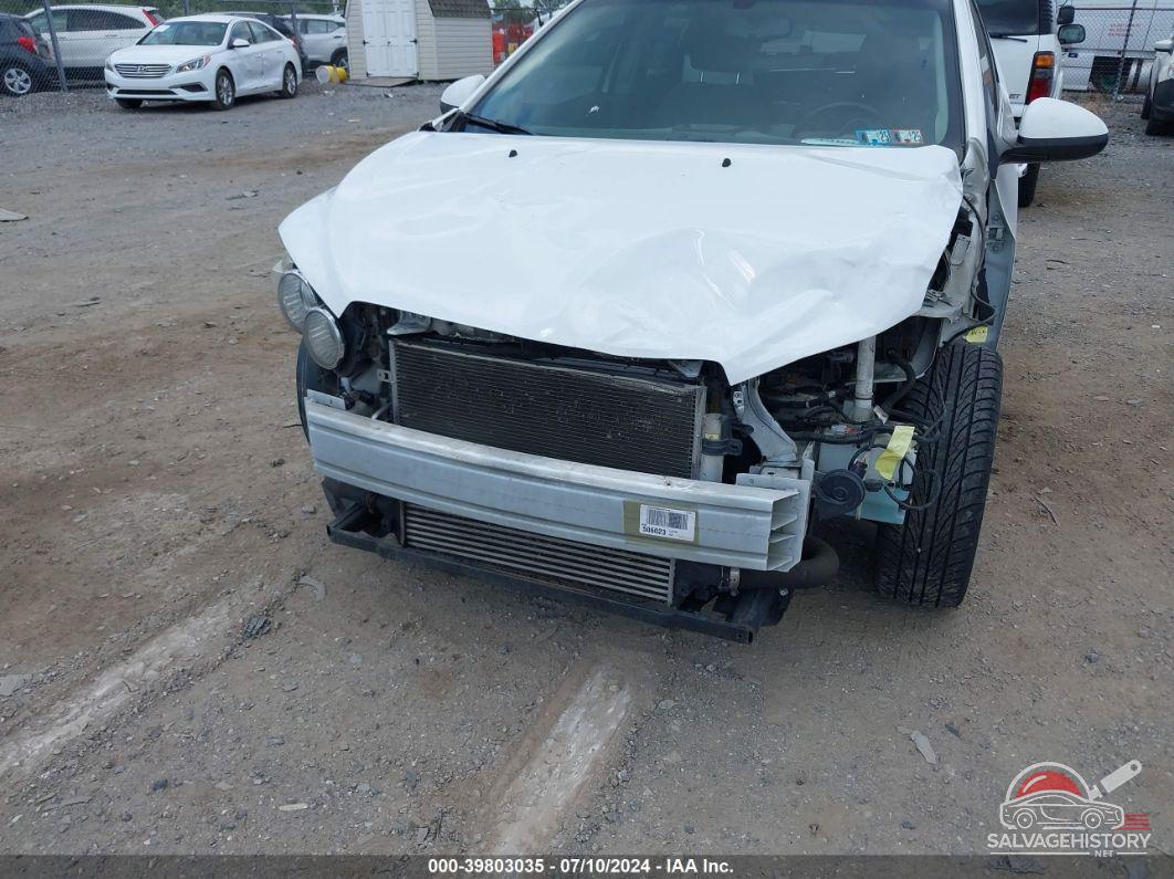 1G1JE6SB2F4167607 2015 CHEVROLET SONIC photo no. 6