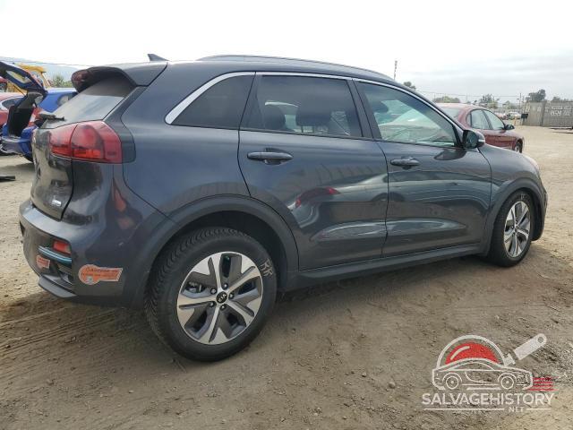 KNDCC3LG3K5021977 2019 KIA NIRO photo no. 3