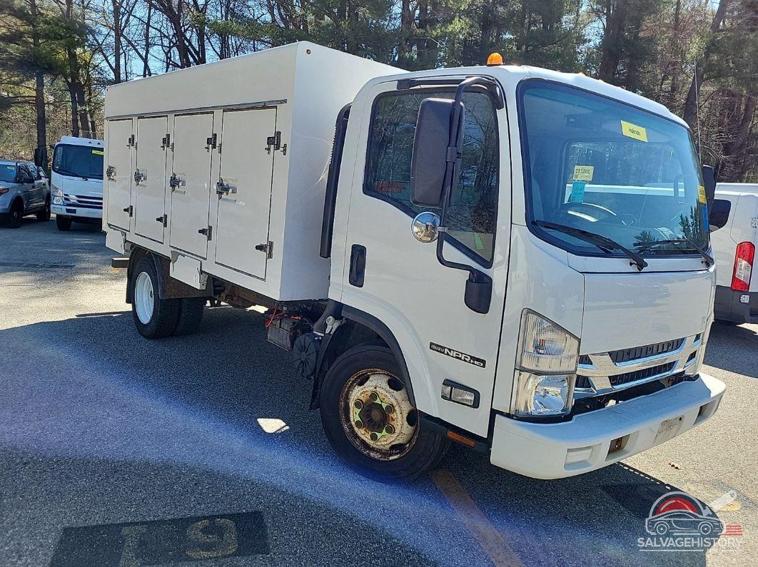 54DC4W1CXHS804914 2017 ISUZU NPR HD GAS REG photo no. 2