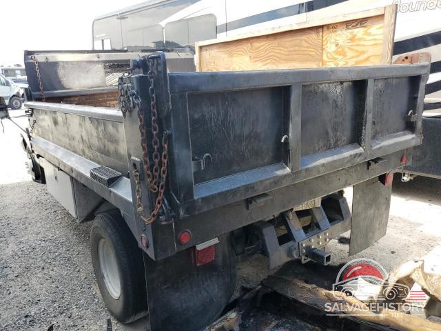1FDLF45SEA44820 1995 FORD F350 photo no. 2