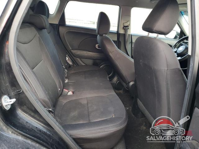 KNDJN2A20F7179996 2015 KIA SOUL photo no. 10