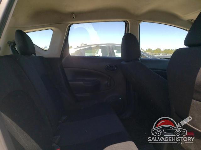 3N1CE2CP6JL366037 2018 NISSAN VERSA photo no. 10
