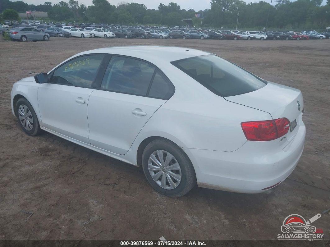 3VW1K7AJ2EM367322 2014 VOLKSWAGEN JETTA photo no. 3