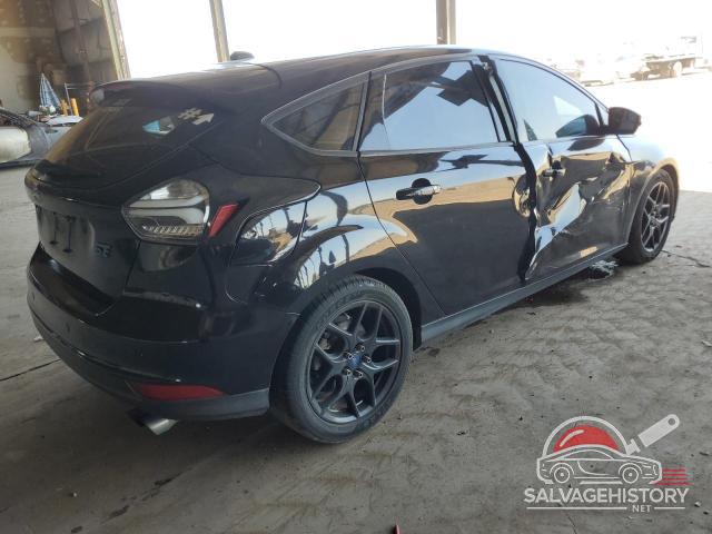 1FADP3K28GL247780 2016 FORD FOCUS photo no. 3