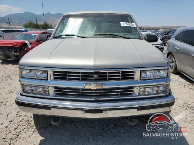 1GNGK26J2XJ446523 1999 CHEVROLET SUBURBAN photo no. 5