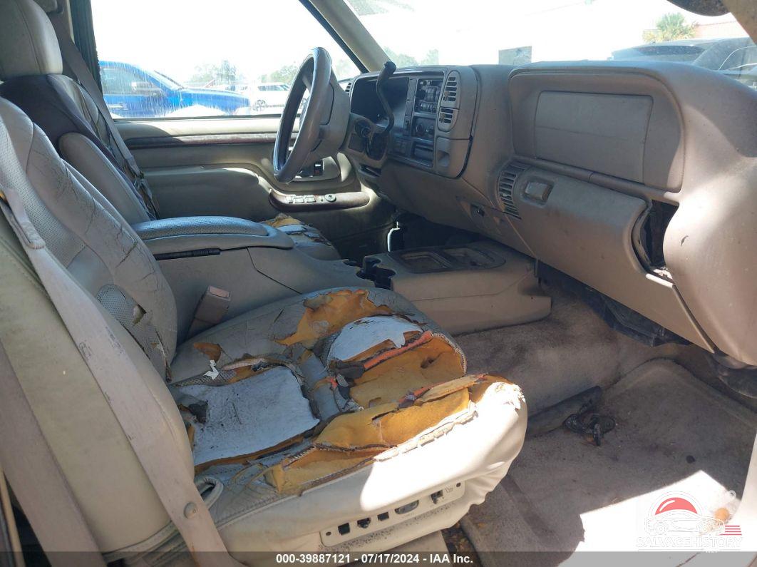 1GYEK13R4YR138707 2000 CADILLAC ESCALADE photo no. 5