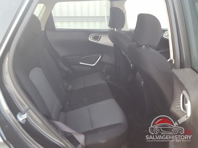 KNDJ23AU0L7008631 2020 KIA SOUL photo no. 6