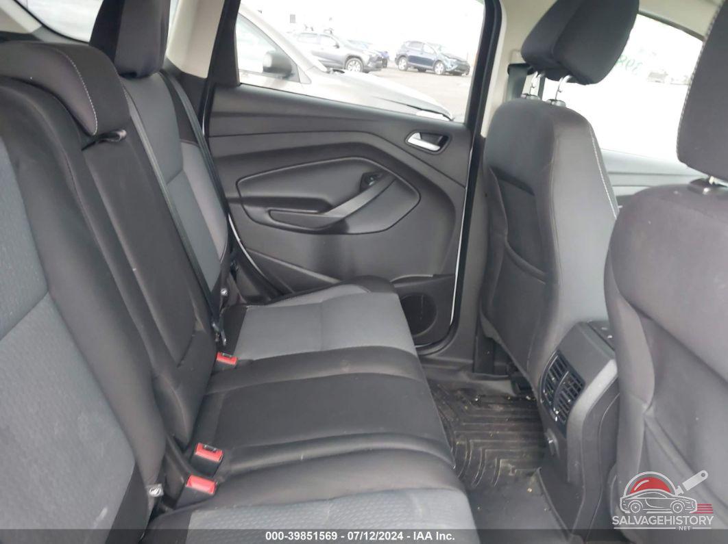 1FMCU9GD7HUE56446 2017 FORD ESCAPE photo no. 8