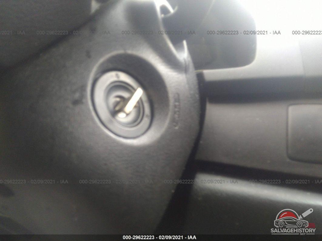 5J6RE3H36AL043700 2010 HONDA CR-V photo no. 11