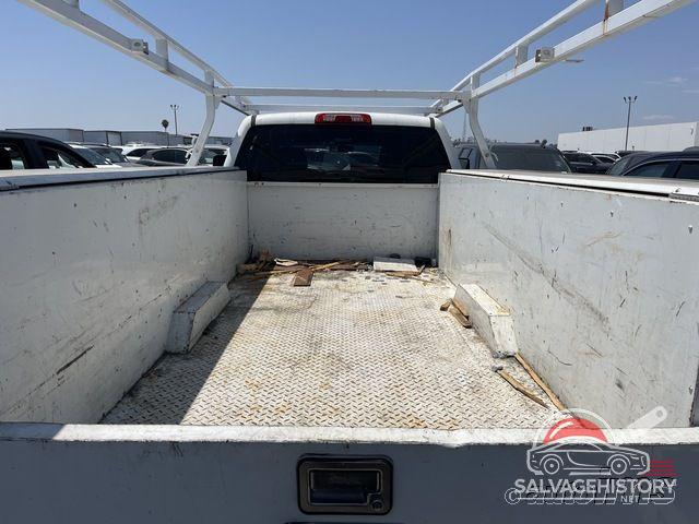 1GB4CYCG3HF173718 2017 CHEVROLET SILVERADO 3500HD CHASSIS photo no. 4