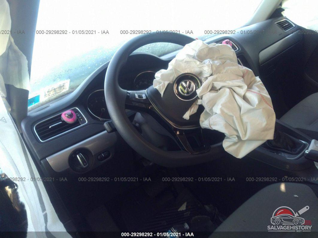 3VW2B7AJXHM239659 2017 VOLKSWAGEN JETTA photo no. 5