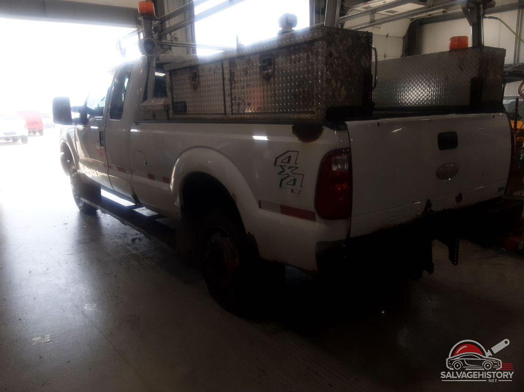 1FT7X2B6XDEB47734 2013 FORD F-250 photo no. 2