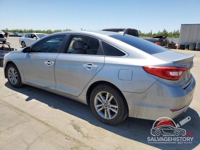 5NPE24AF1FH006329 2015 HYUNDAI SONATA photo no. 2
