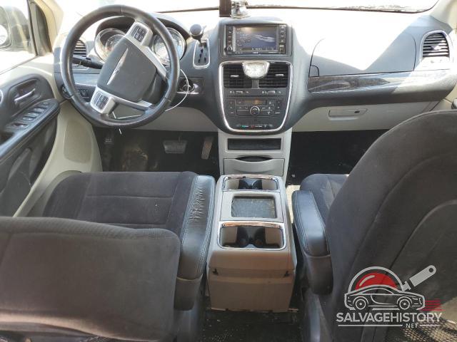 2A4RR5DG2BR610678 2011 CHRYSLER MINIVAN photo no. 8