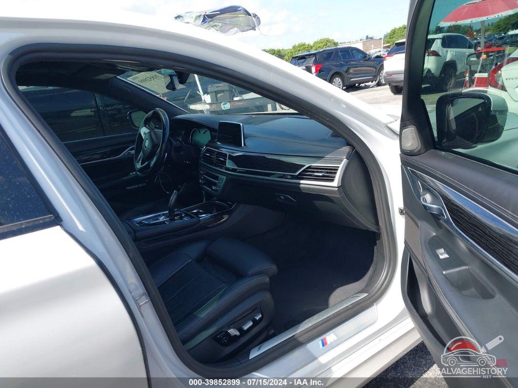 WBA7E2C58JG741862 2018 BMW 740 photo no. 5