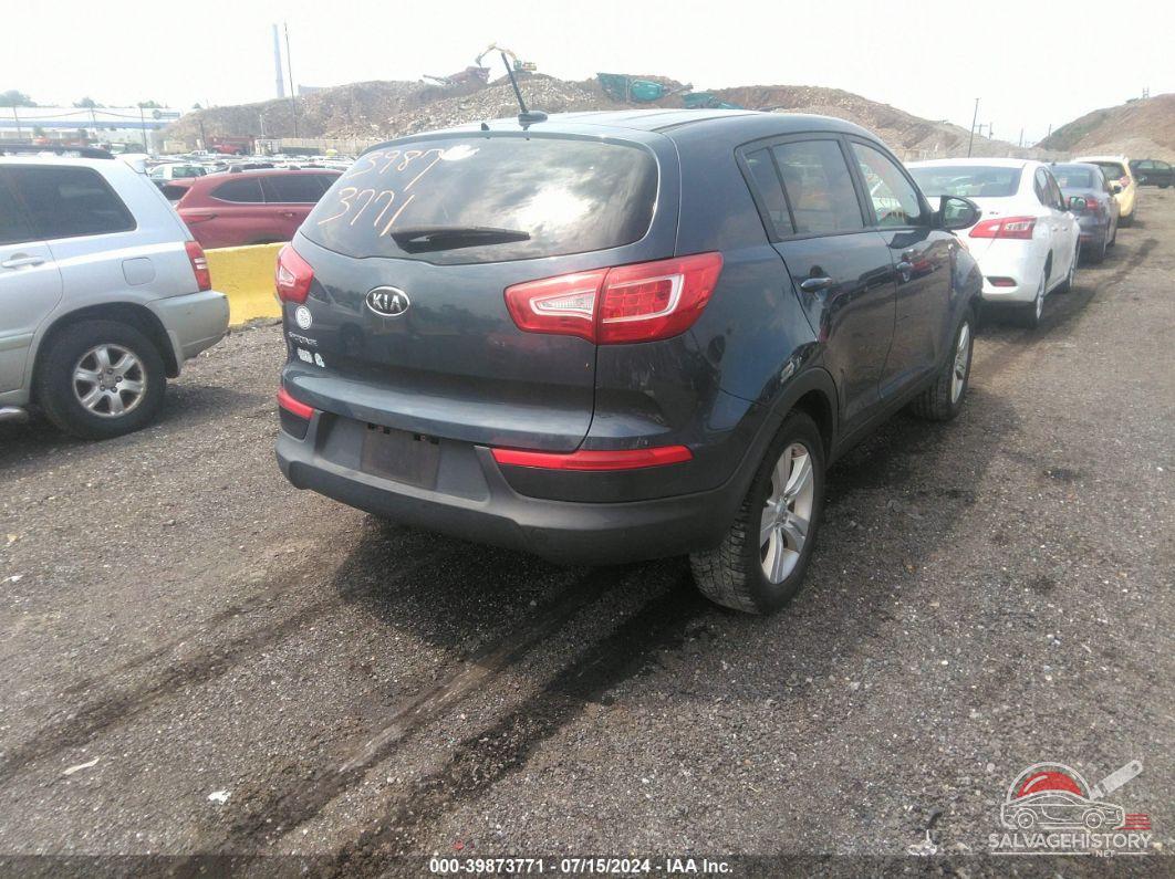 KNDPBCA28C7252858 2012 KIA SPORTAGE photo no. 4