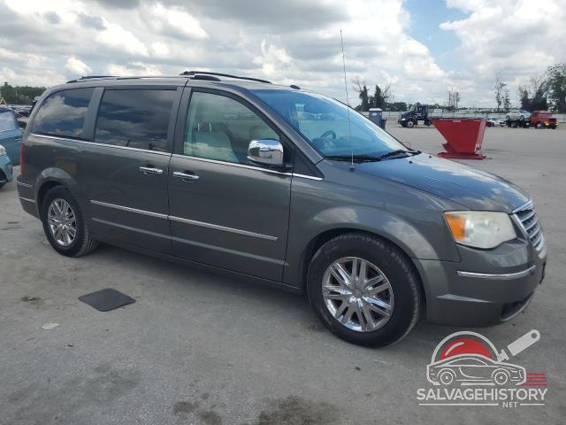 2A4RR7DX6AR414530 2010 CHRYSLER MINIVAN photo no. 4