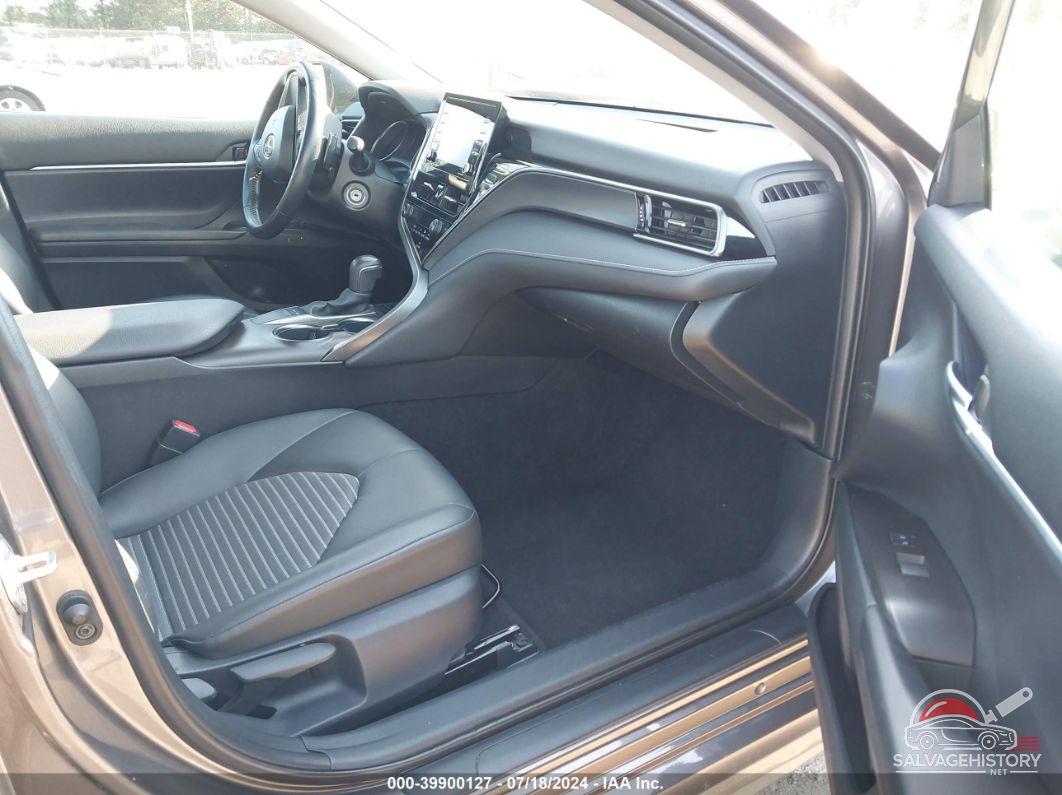 4T1G11AKXNU069825 2022 TOYOTA CAMRY photo no. 5