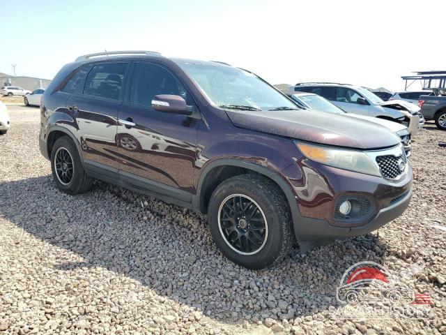 5XYKT3A16BG185158 2011 KIA SORENTO photo no. 4
