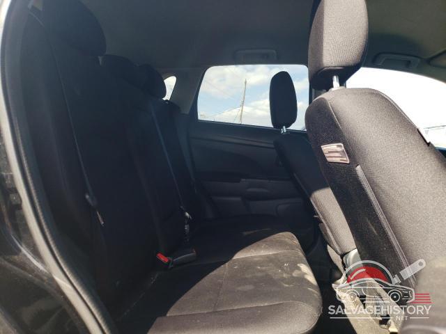 4A4AP3AU1FE062613 2015 MITSUBISHI OUTLANDER photo no. 10