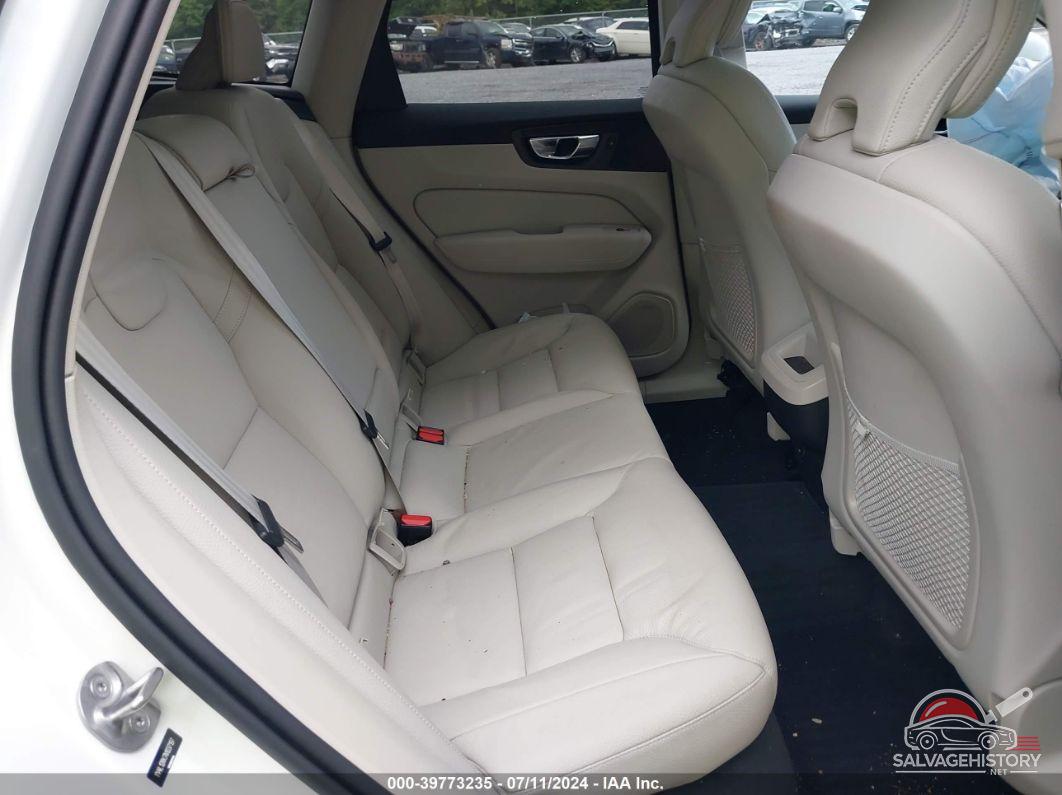 YV4L12RK7N1037197 2022 VOLVO XC60 photo no. 8