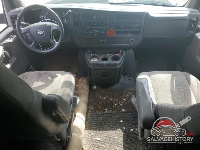 1GCHG35K881106843 2008 CHEVROLET EXPRESS photo no. 8