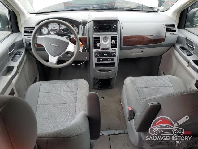 2A4RR4DE2AR150414 2010 CHRYSLER MINIVAN photo no. 8