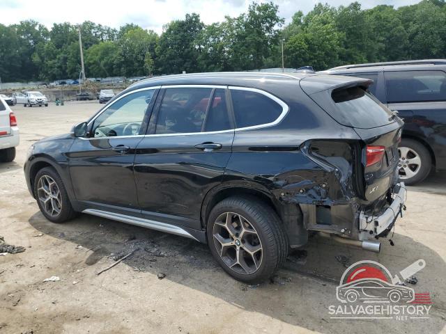 WBXHT3C30J5L30262 2018 BMW X1 photo no. 2