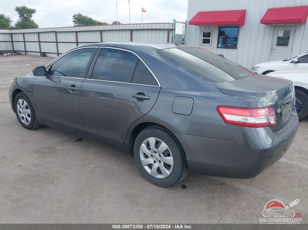 4T1BF3EK3BU179709 2011 TOYOTA CAMRY photo no. 3